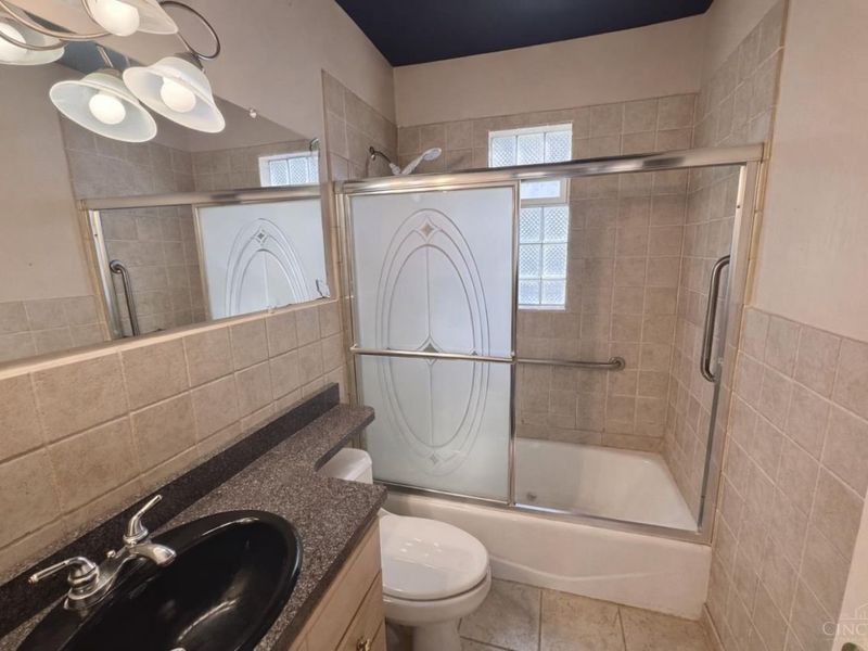 1612 Hunt Road, Reading, OH 45215 Photo 9