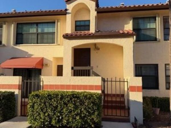 106 Freedon Court Court, Deerfield Beach, FL 33442