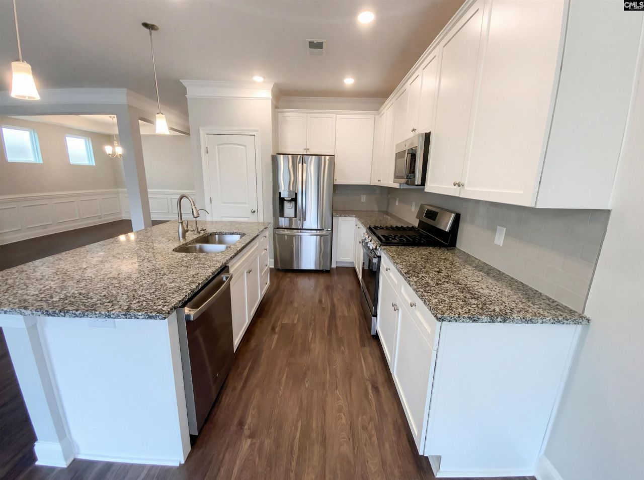 159 Hadleigh Drive  Photo 7