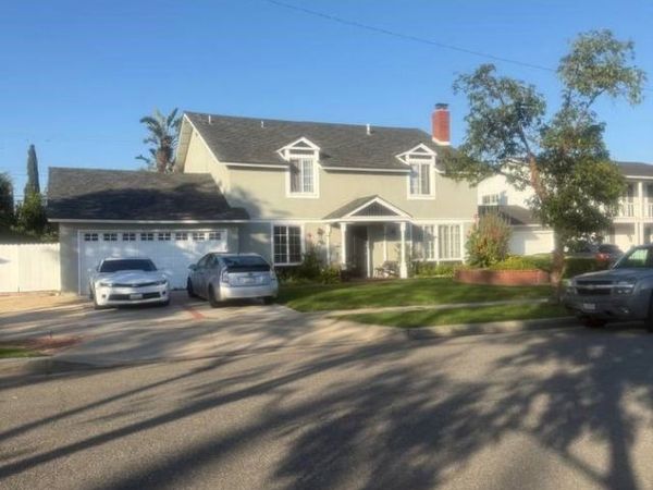 2401 E Avalon, Santa Ana, CA 92705