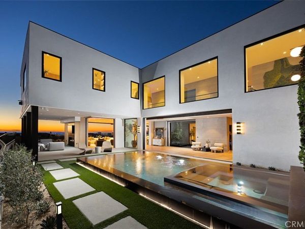 53 Montecito, Corona Del Mar, CA 92625