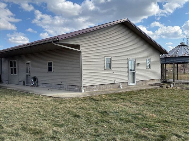 6050 Township Road 606, Fredericksburg, OH 44627 Photo 3