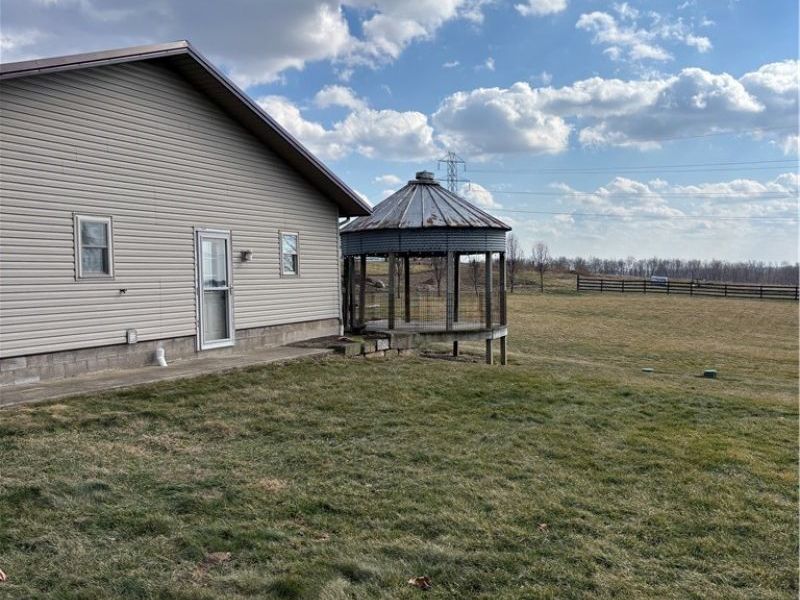 6050 Township Road 606, Fredericksburg, OH 44627 Photo 4