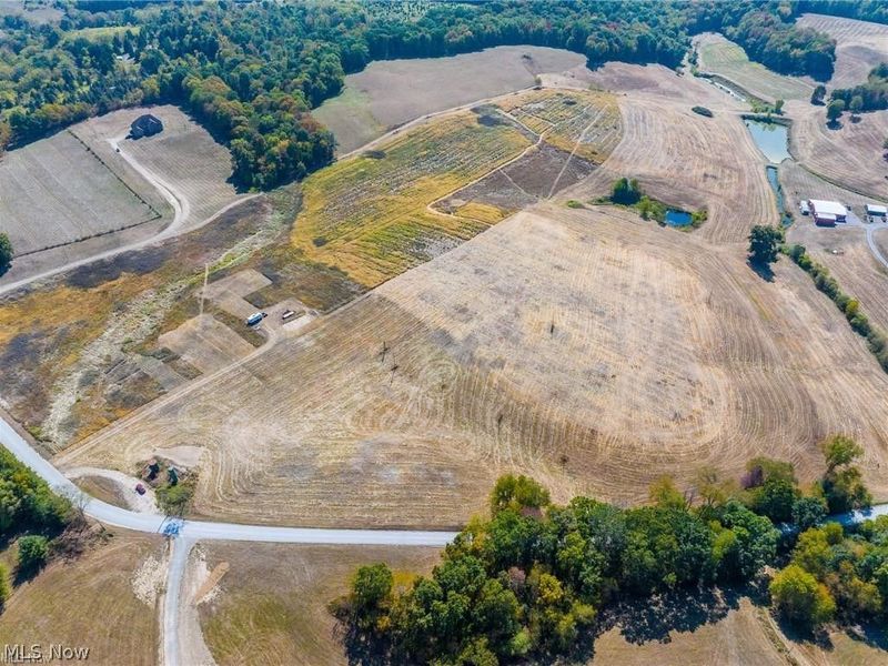 7100 Halo Road NW, Dellroy, OH 44620 Photo 2