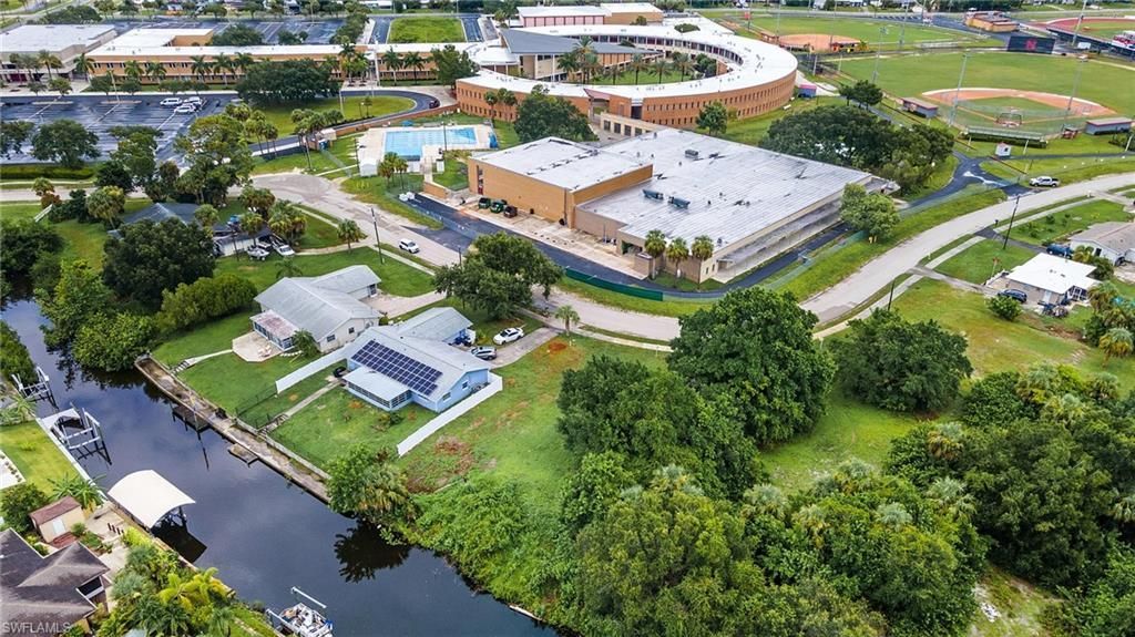 947 Iris Dr , North Fort Myers, FL 33903 Photo