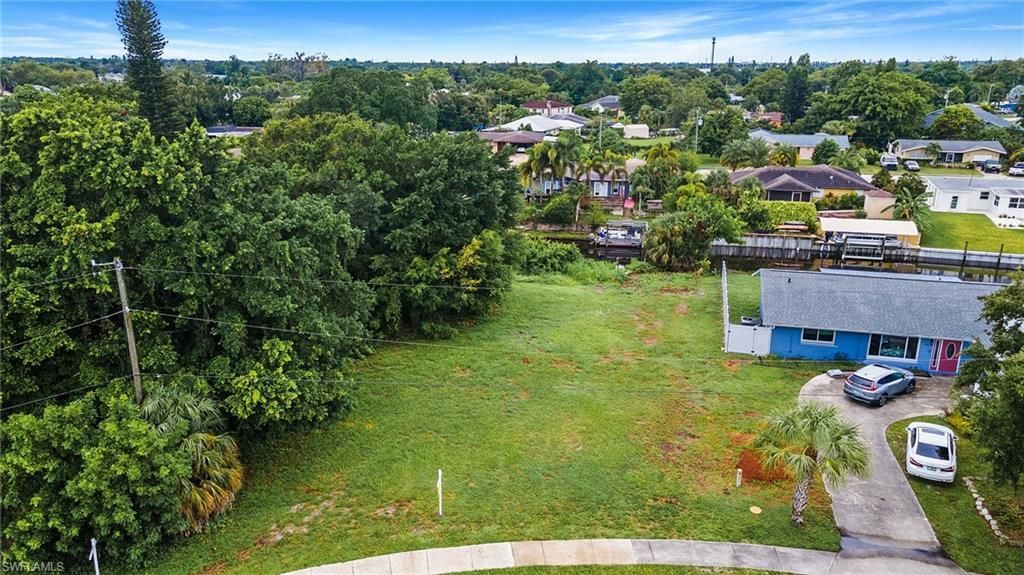 947 Iris Dr , North Fort Myers, FL 33903 Photo