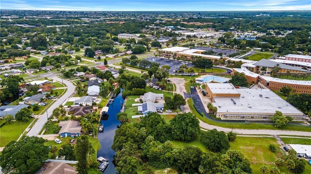 947 Iris Dr , North Fort Myers, FL 33903 Photo