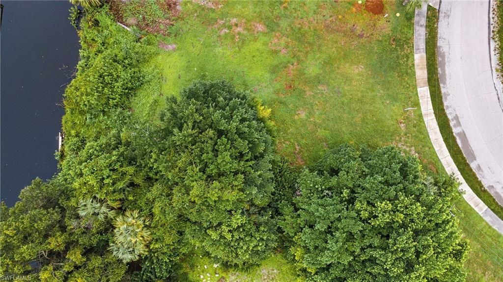 947 Iris Dr , North Fort Myers, FL 33903 Photo