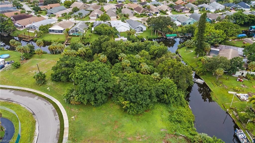 947 Iris Dr , North Fort Myers, FL 33903 Photo