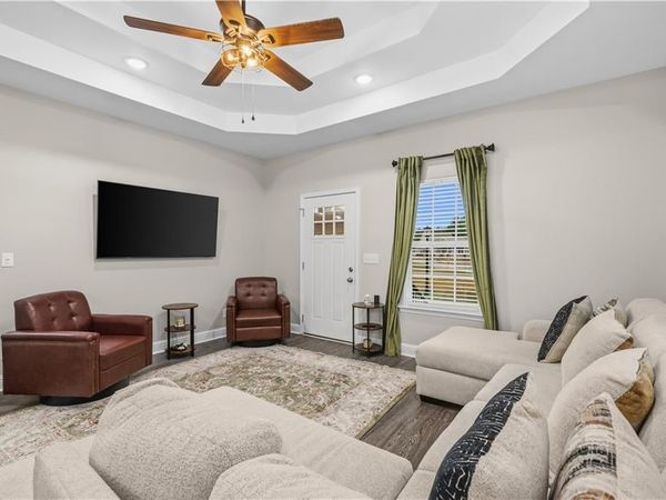 405 Coahulla Creek Drive , Dalton, GA 30721