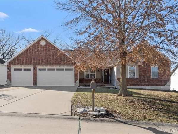 221 Osage Avenue, Troy, MO 63379