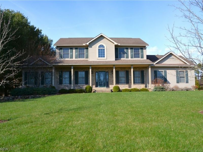 5301 Markwood Court, Valley City, OH 44280 Photo 2