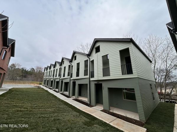 2604 Sevier Ave, Knoxville, TN 37920