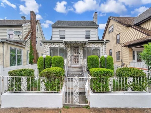 10921 215th Street, Queens Village, NY 11429