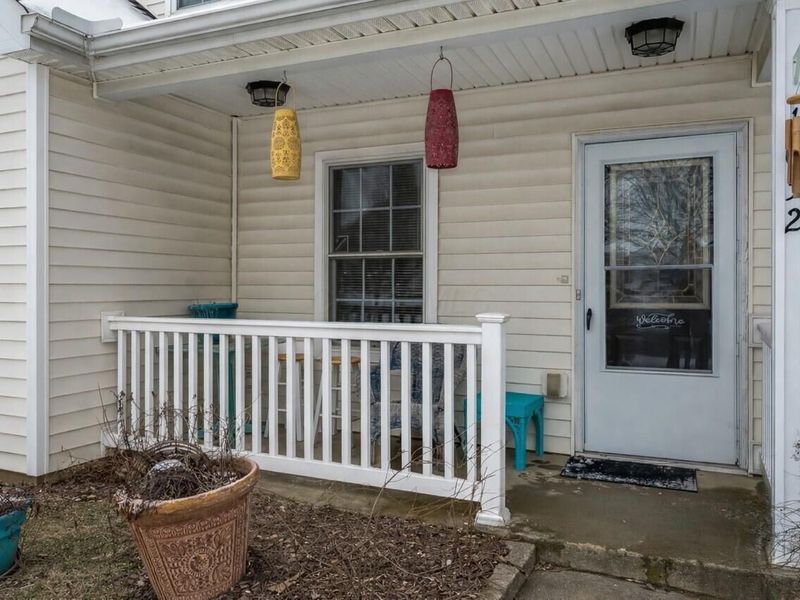 1052 Braxton Boulevard, London, OH 43140 Photo 2