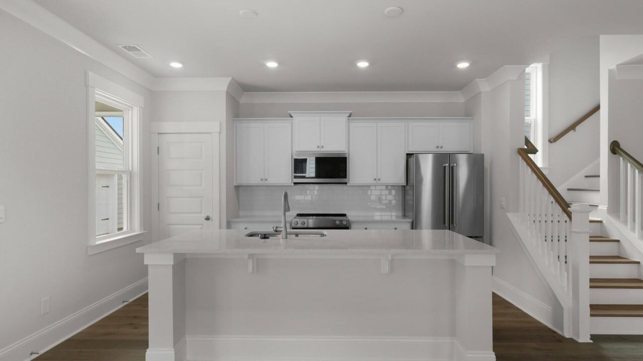 150 Broadstone Drive Photo 3