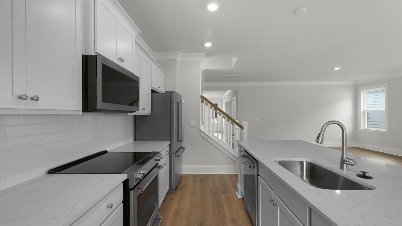 150 Broadstone Drive Photo 6