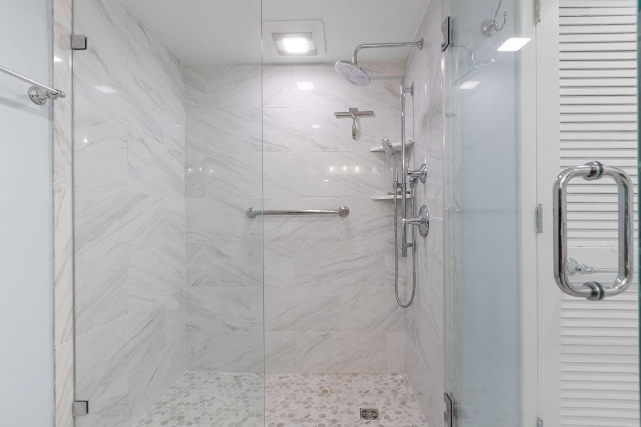 2905 Atrium Villa Drive Photo 21