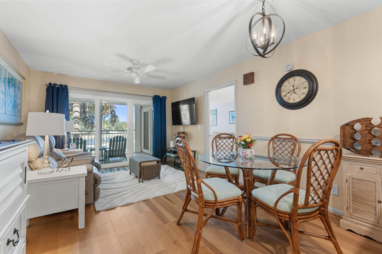 2905 Atrium Villa Drive Photo 5