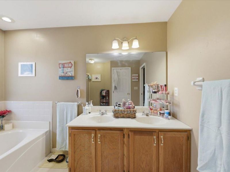 32 Barnwood Court, Florence, KY 41042 Photo 30