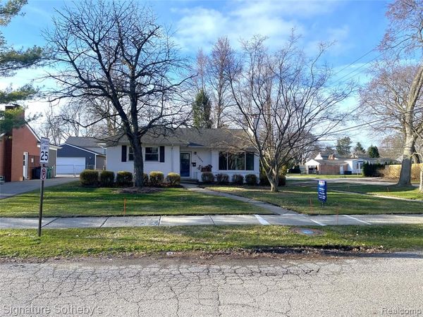 15859 BUCKINGHAM Avenue, Beverly Hills Vlg, MI 48025