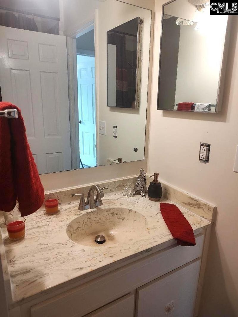 7602 Hunt Club Road Photo 18