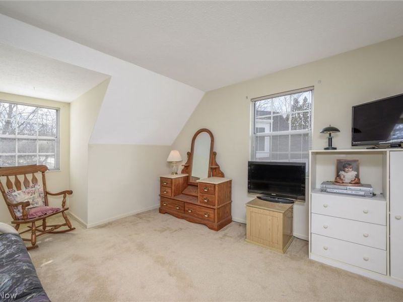 3385 Ash Lane, Cuyahoga Falls, OH 44223 Photo 16