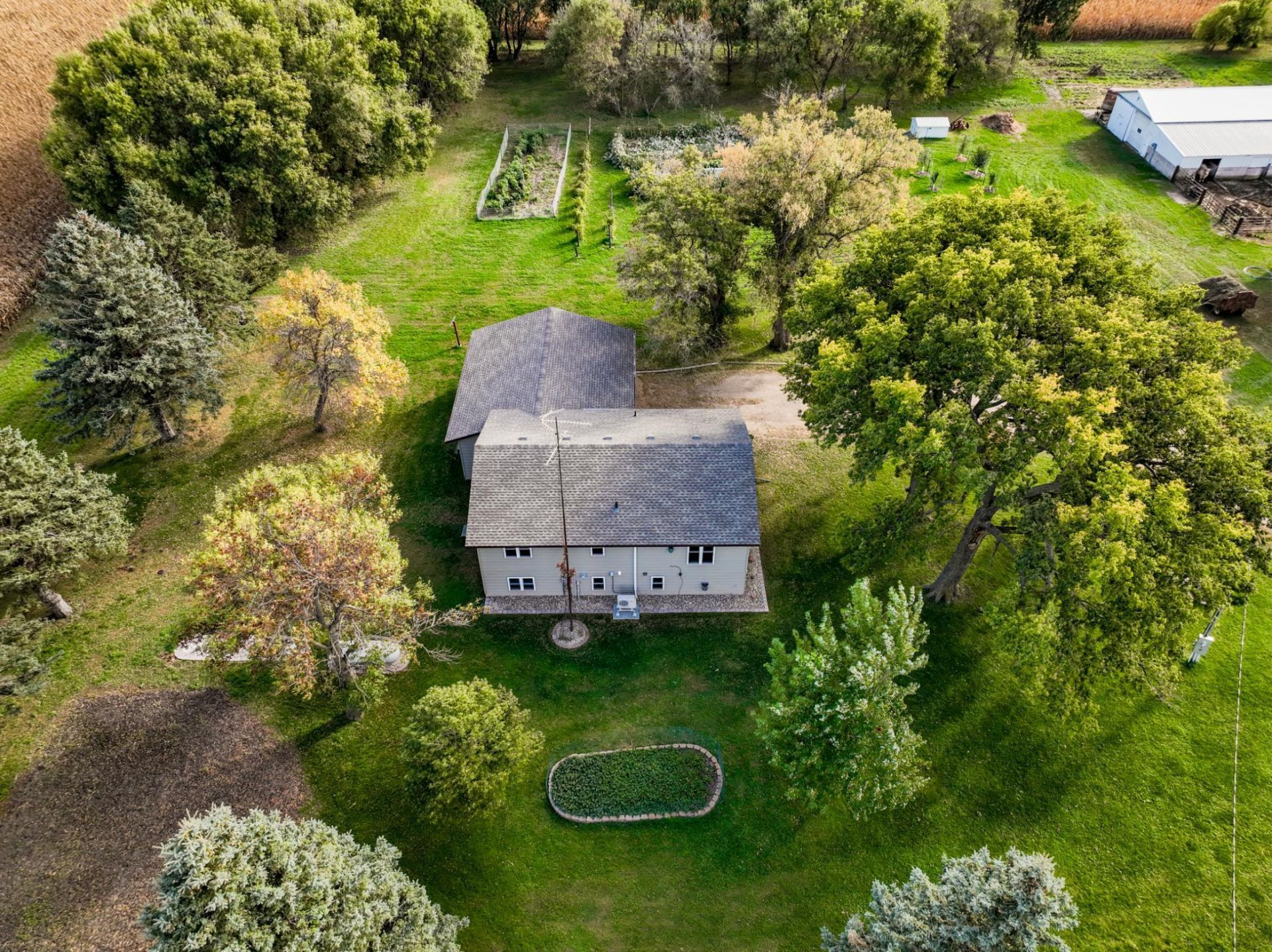 8020 80th Street NW, Milan, MN 56262