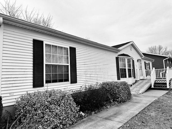 105 Short Street , Delmar, IA 52037