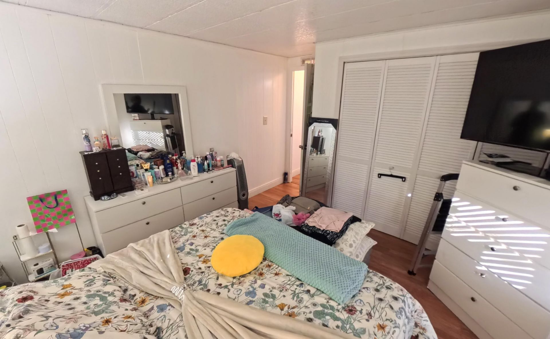 180 Shari Drive, West Palm Beach, FL 33409 Photo