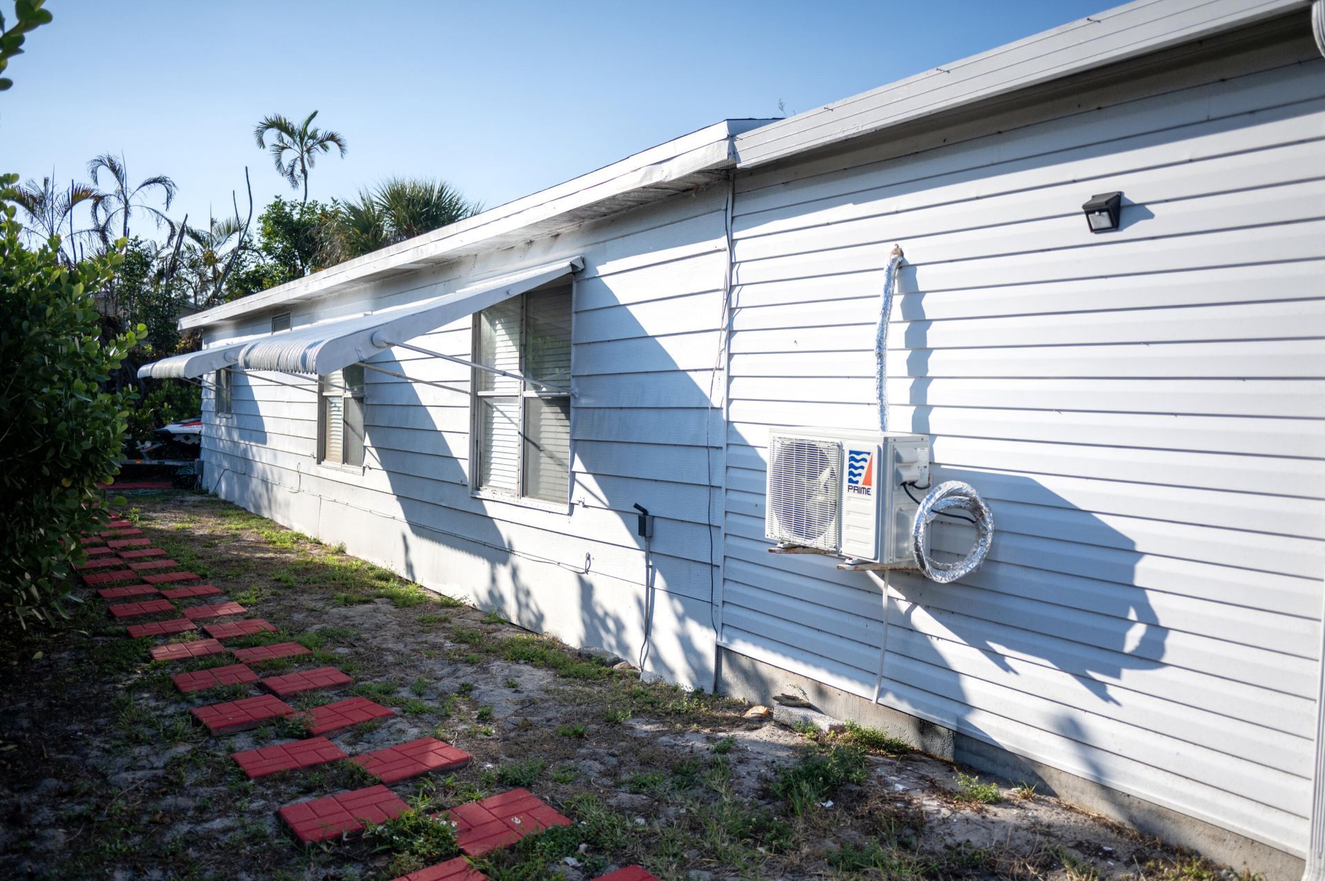 180 Shari Drive, West Palm Beach, FL 33409 Photo