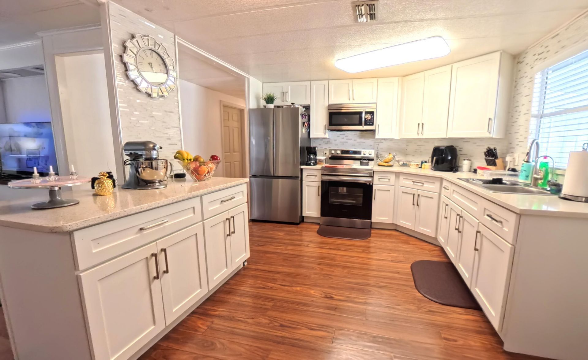 180 Shari Drive, West Palm Beach, FL 33409 Photo