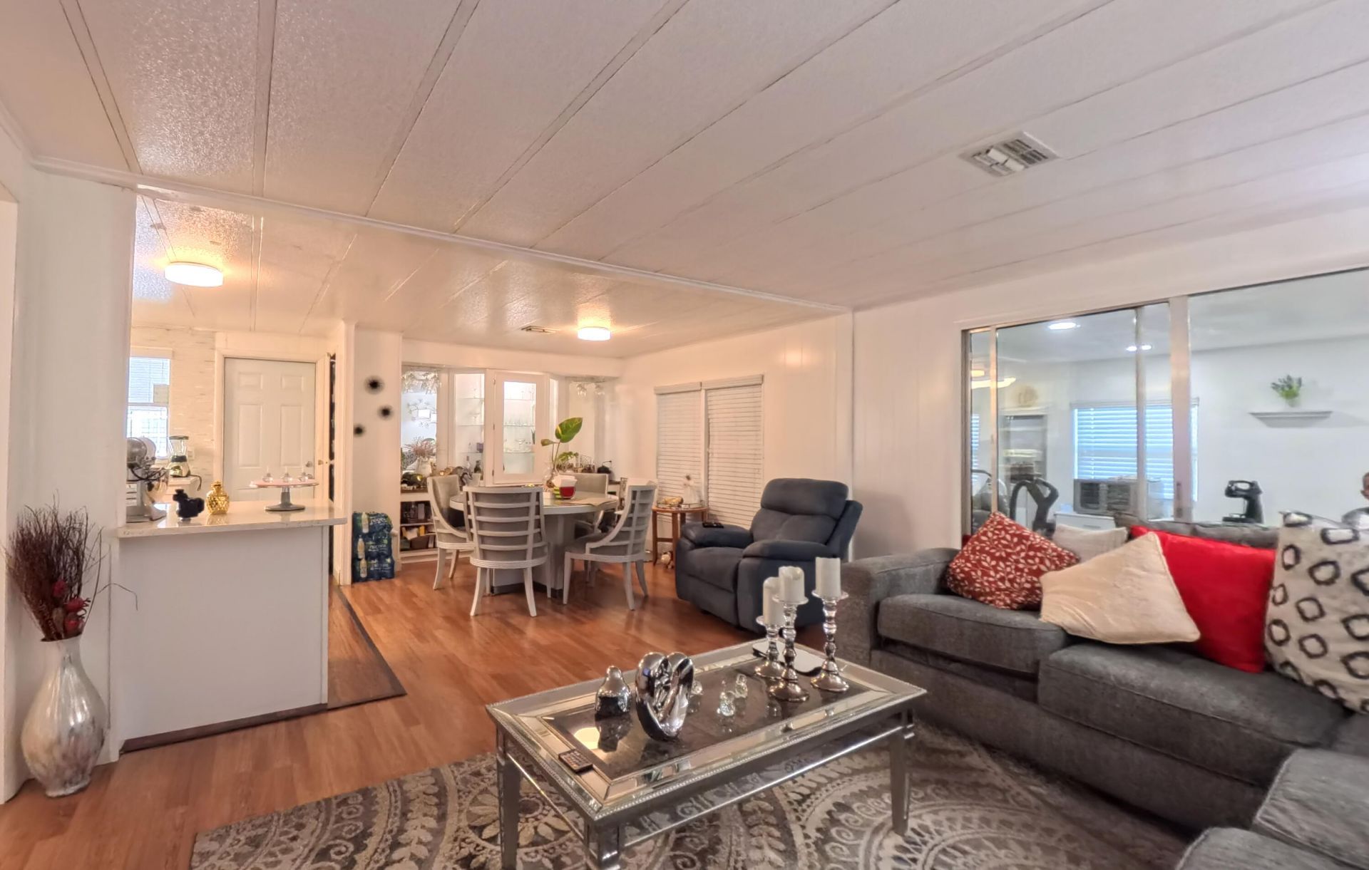 180 Shari Drive, West Palm Beach, FL 33409 Photo