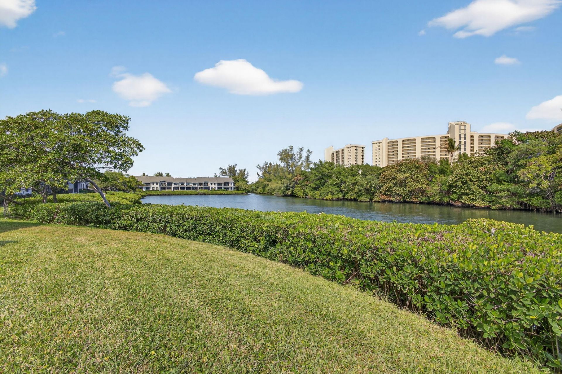 2101 Fairway Drive S, Jupiter, FL 33477 Photo