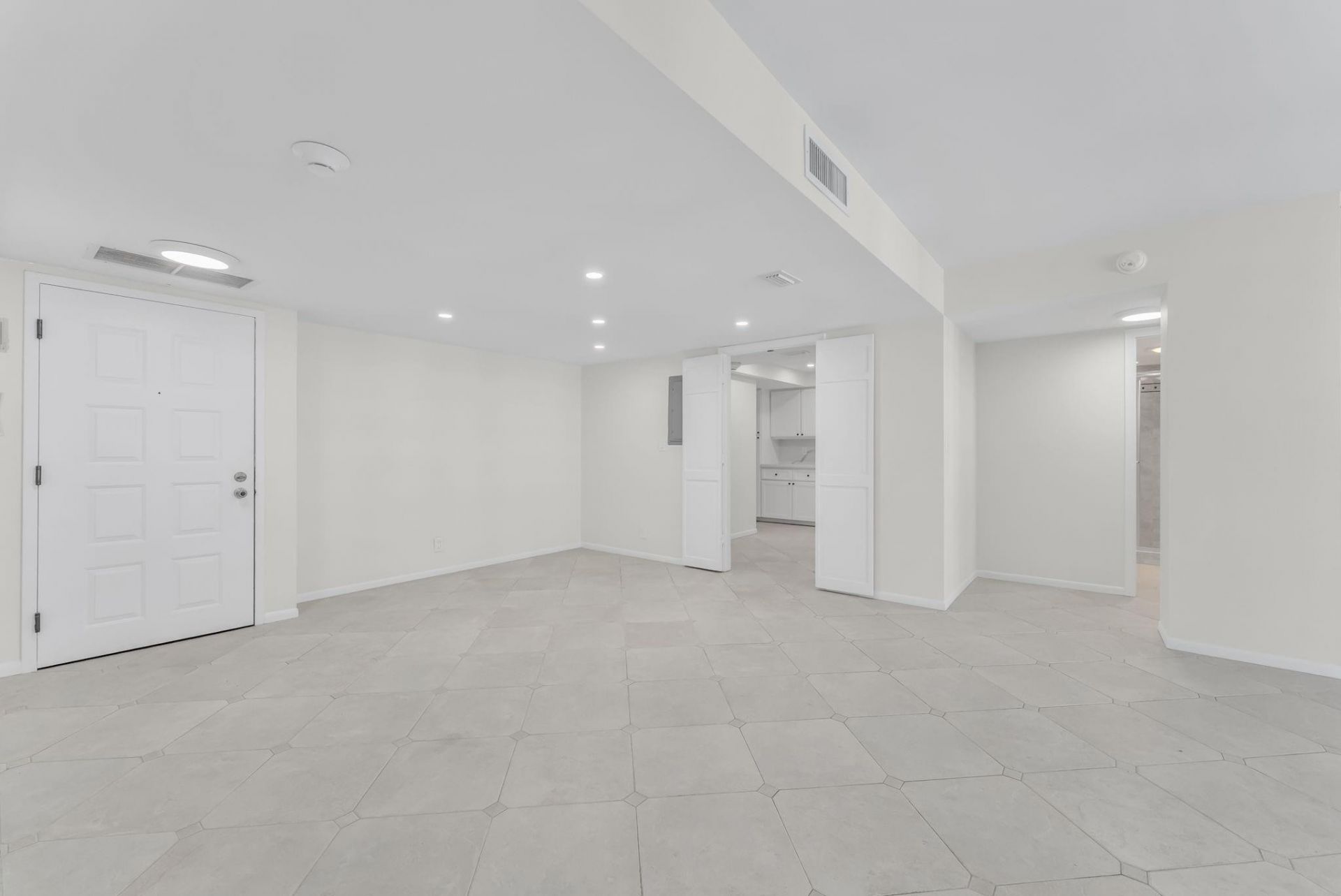 5000 N Ocean Boulevard, Unit 908, Lauderdale by the Sea, FL 33308 Photo