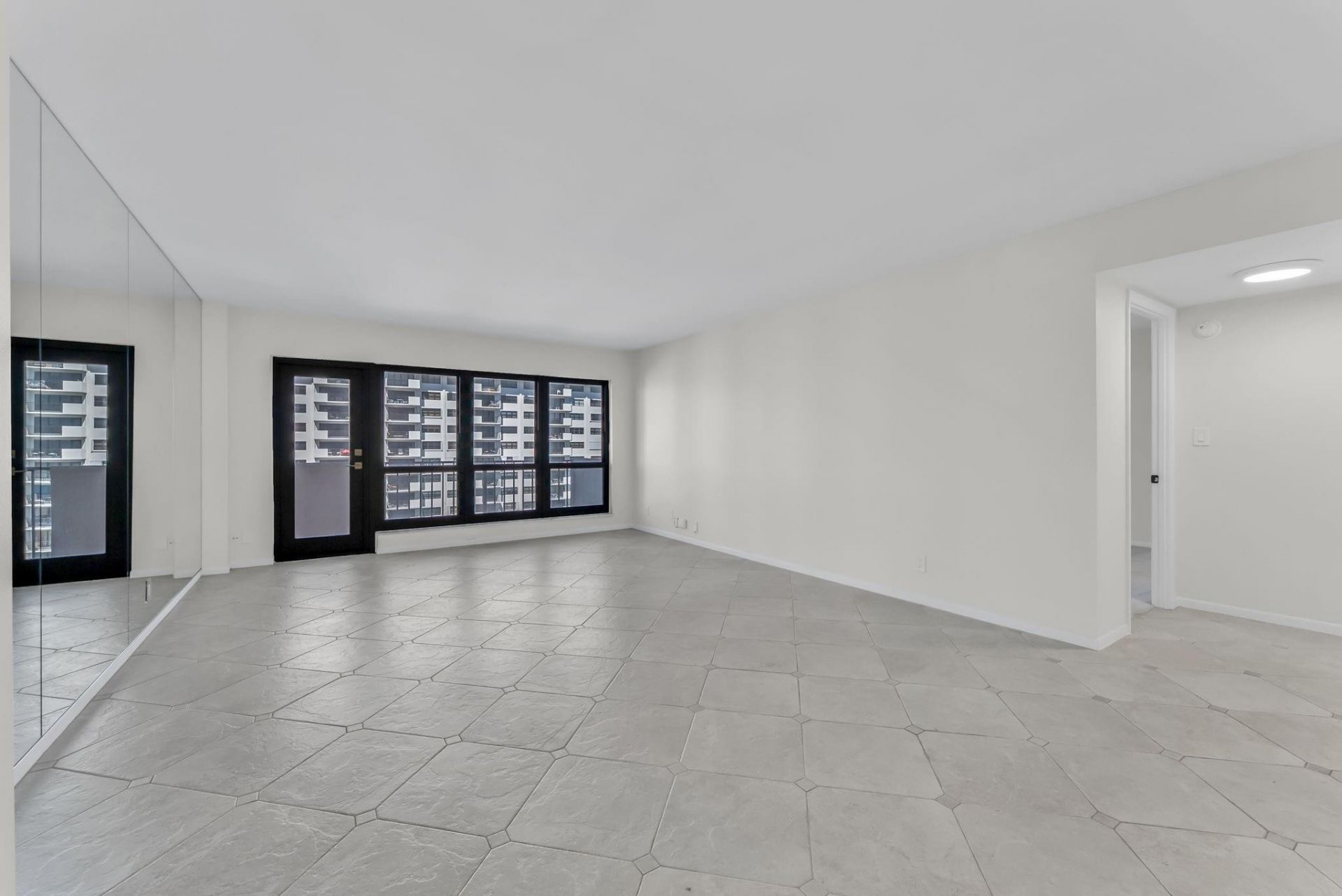 5000 N Ocean Boulevard, Unit 908, Lauderdale by the Sea, FL 33308 Photo