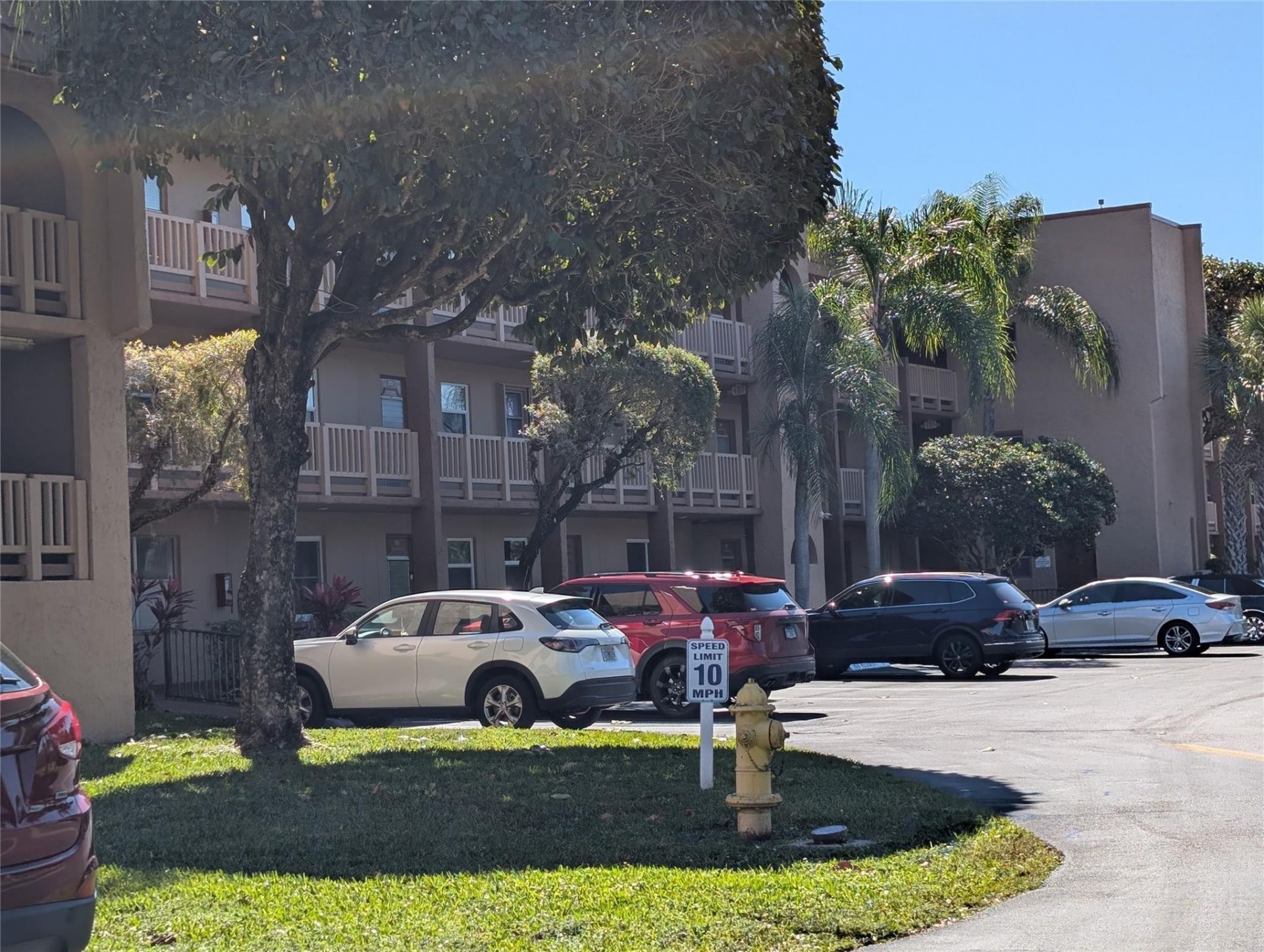 9900 Sunrise Lakes Boulevard, Unit 110, Sunrise, FL 33322 Photo