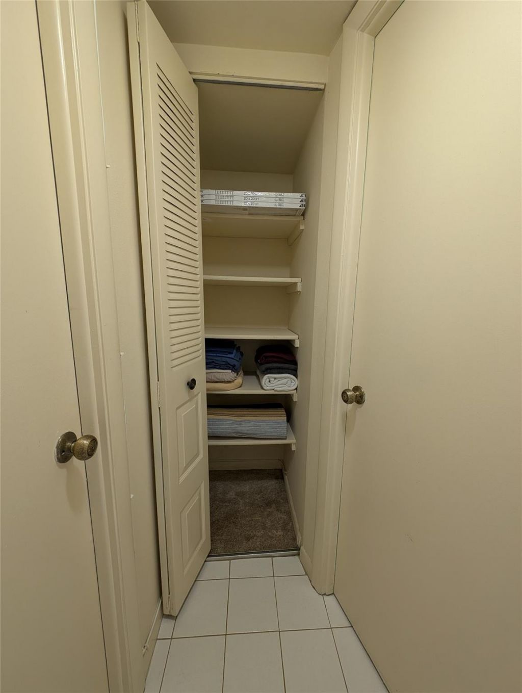 9900 Sunrise Lakes Boulevard, Unit 110, Sunrise, FL 33322 Photo