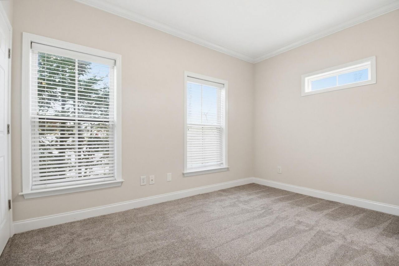 1815 Dogwood Road Photo 12