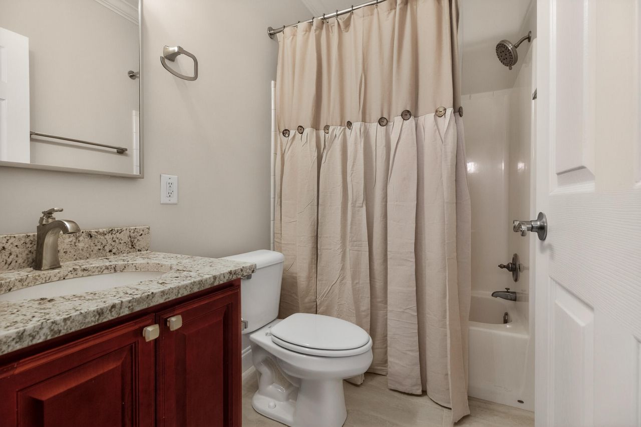 1815 Dogwood Road Photo 13