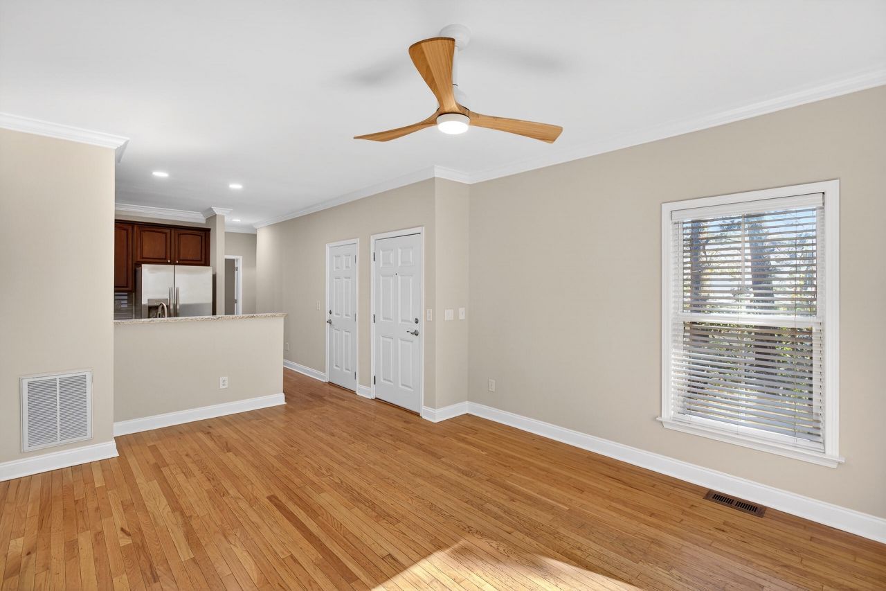 1815 Dogwood Road Photo 4