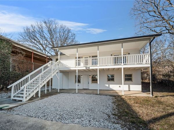 1614 E Huntsville Road , Fayetteville, AR 72701