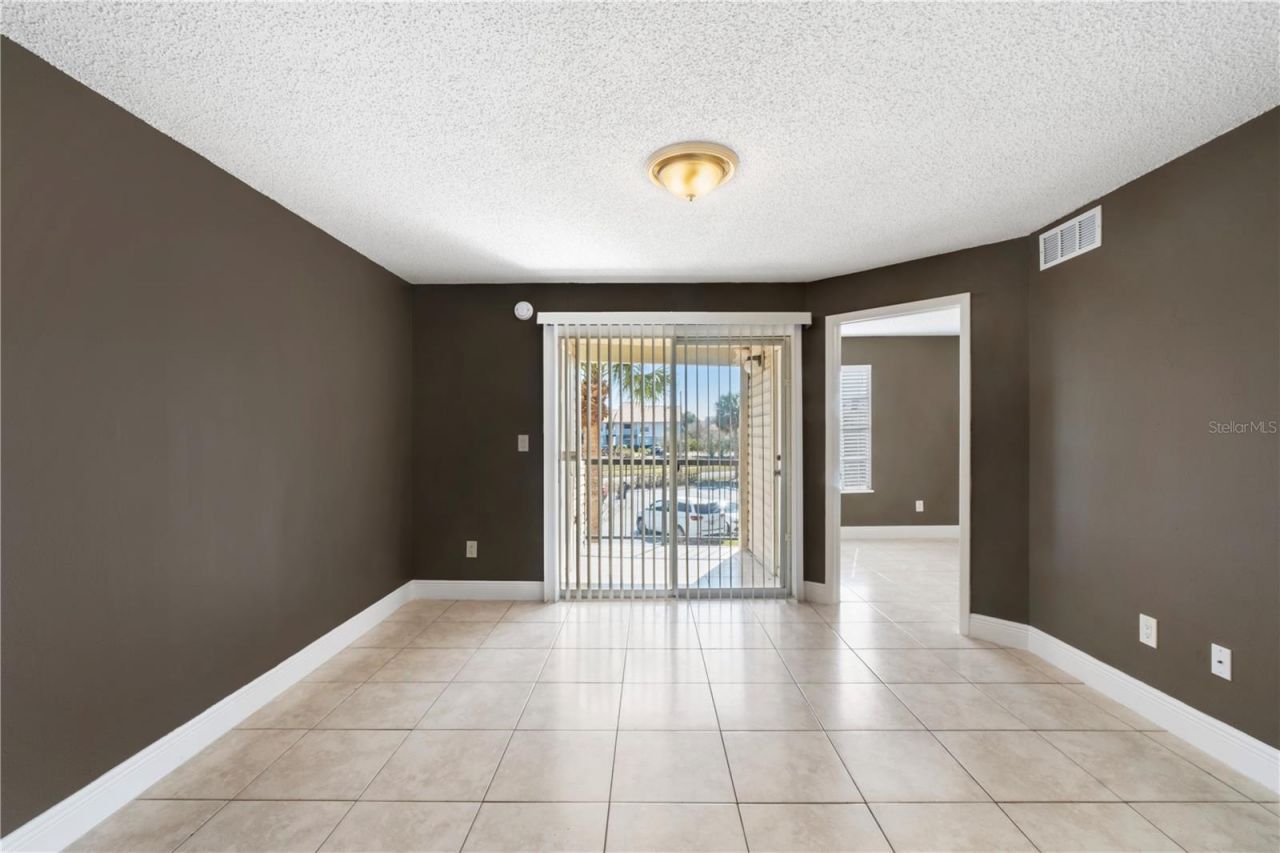 1964 Lake Atriums Circle, Unit 160, Orlando, FL 32839 Photo