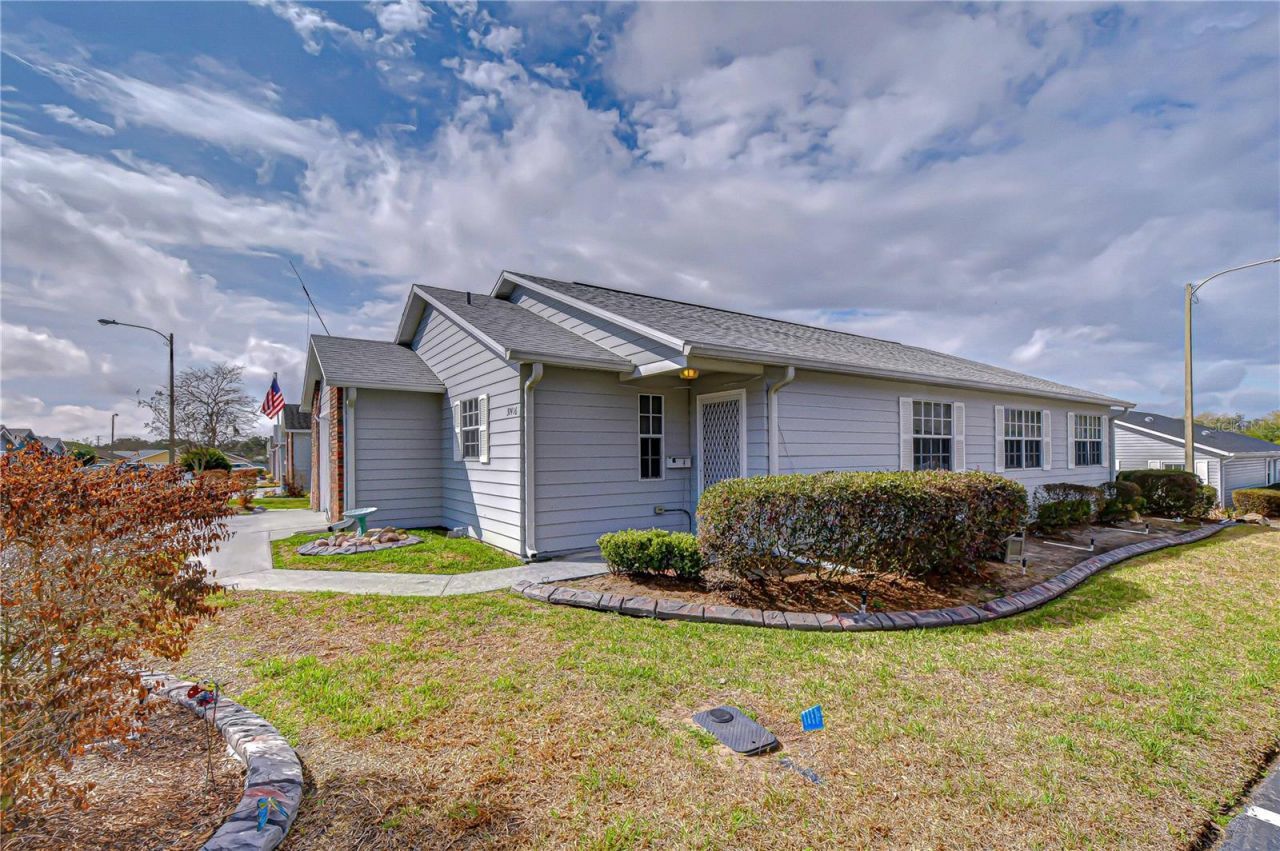 37416 Teaberry Loop, Zephyrhills, FL 33542 Photo