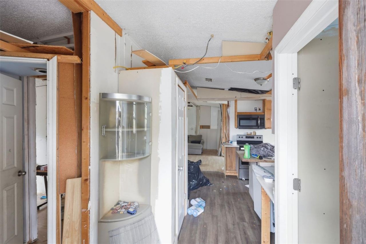 36301 Peak Street , Zephyrhills, FL 33541 Photo