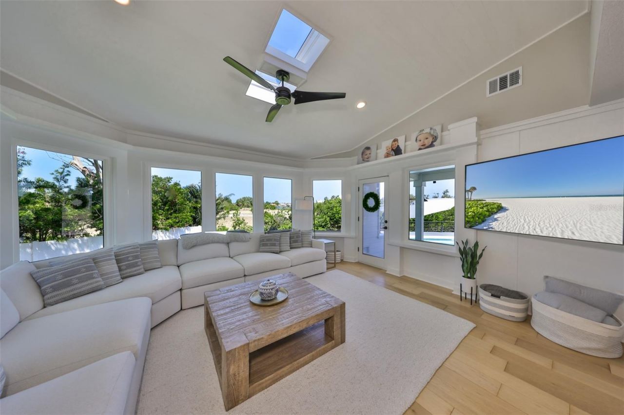 945 Bunker View Drive, Apollo Beach, FL 33572 Photo