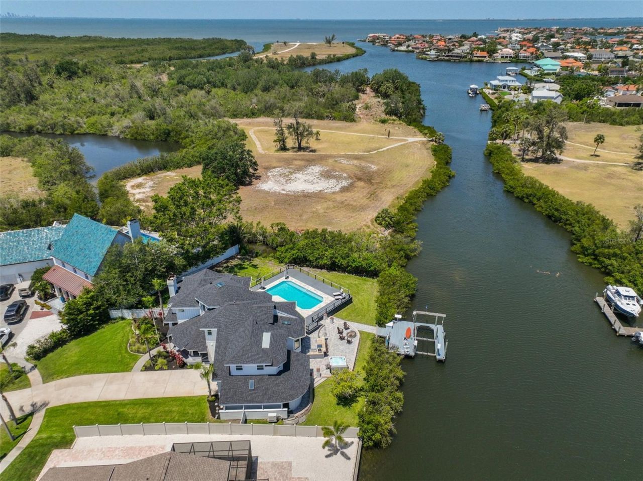 945 Bunker View Drive, Apollo Beach, FL 33572 Photo