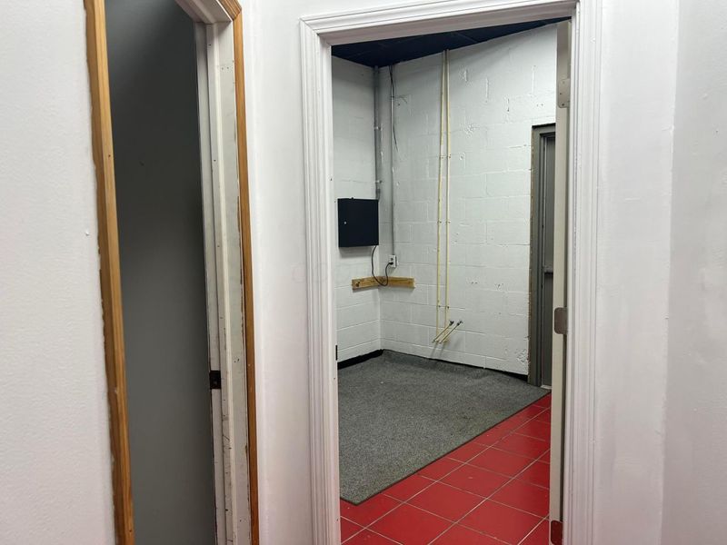 3967 E Livingston Avenue , Columbus, OH 43227 Photo 11