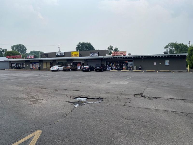 3967 E Livingston Avenue , Columbus, OH 43227 Photo 5