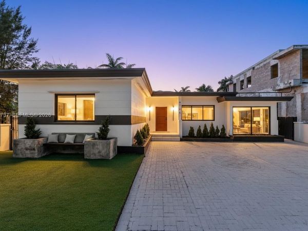 4144 Alton Rd , Miami Beach, FL 33140